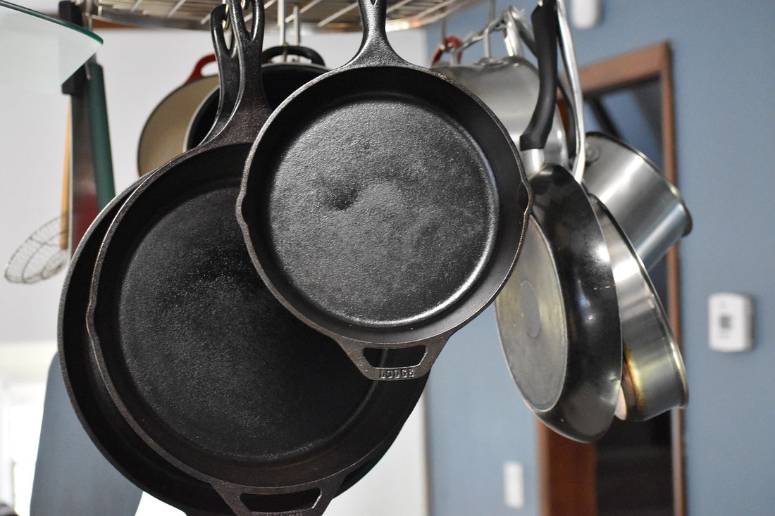The Shocking Truth: Why Seasoned Cast Iron Beats Non-Stick Pans!