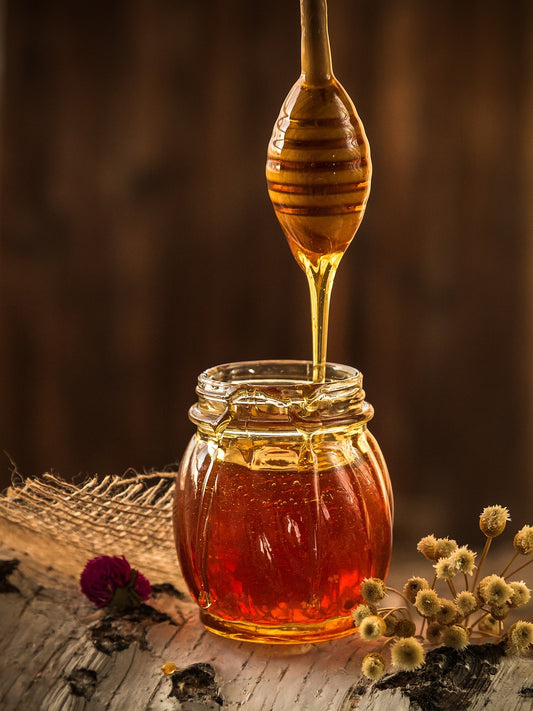 The Sweet Story of Honey: Why Raw Honey is the Best Choice